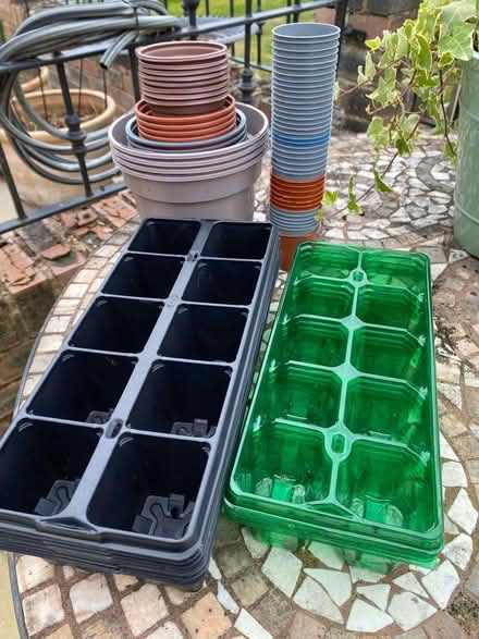 Photo of free Empty plant pots (Spital CH63) #1
