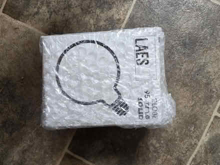 Photo of free 2 large bulbs (LE4 9WT) #1