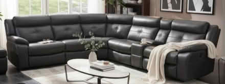 Photo of corner sofa (Pitsea SS13) #1
