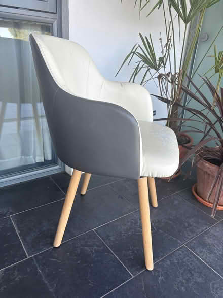 Photo of free Chair (islington N1) #2