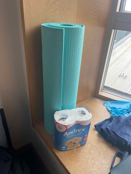 Photo of free yoga mat + toilet paper (Oshea South Holyrood EH8) #1