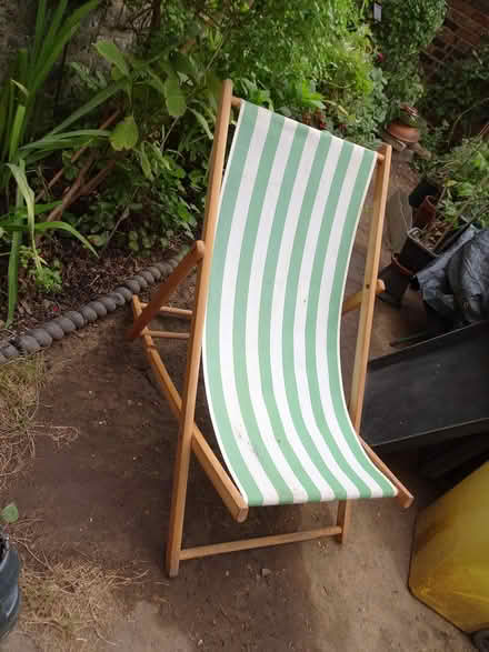 Photo of free Two deck chairs (Anglel near Chapel Market N1) #2