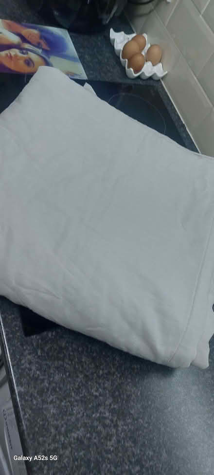 Photo of free thin single duvet (Town Parks BT15) #1