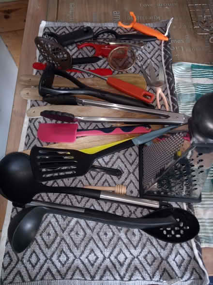 Photo of free Kitchen equipment (3 photos of stuff) (Colchester CO4) #1
