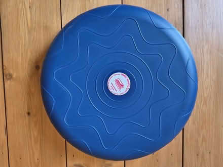 Photo of free Active sitting seat pad from Sissel (Heaton Norris SK4) #3