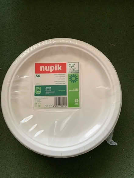 Photo of free Paper plates (Tunbridge Wells S. TN2) #1