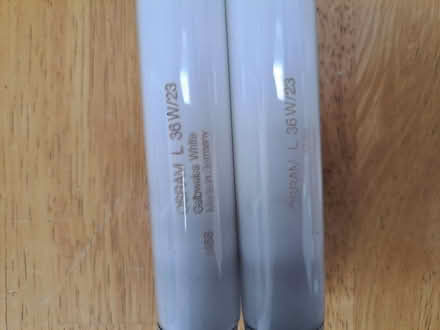 Photo of free Fluorescent tube strip light bulbs (Heswall CH60) #3
