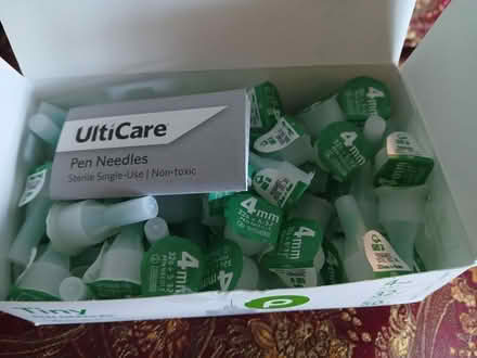 Photo of free 49 ct box Tiny pen needles, sealed (St Pete - Central Oak Park) #2