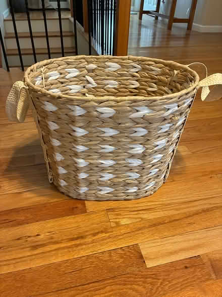 Photo of free Woven basket (Saugerties) #1