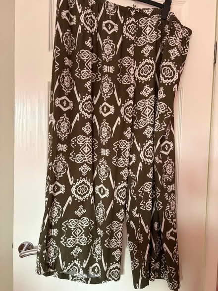 Photo of free Women’s Summer Clothes (Longbarn WA2) #2