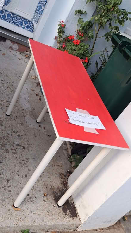 Photo of free Small desk/table, legs unscrew (London Rd Station area BN1) #1