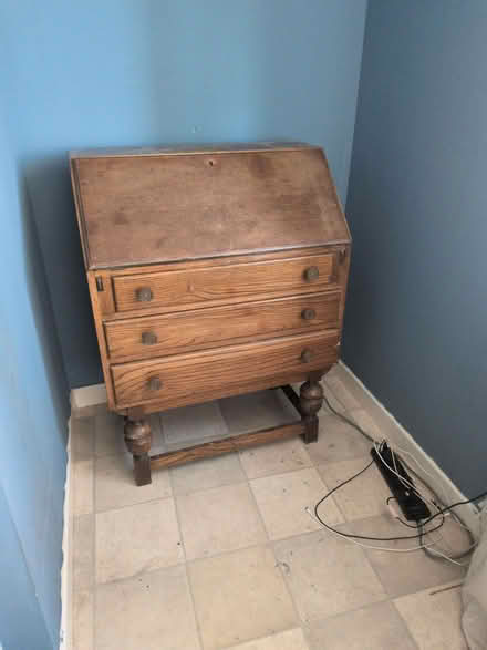 Photo of free Bureau / writing desk (Alpington NR14) #1