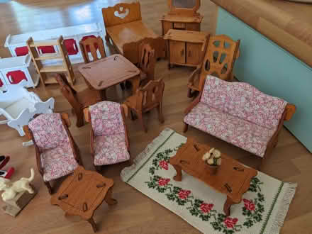 Photo of free Dolls' House furniture and accessories (Ditchling Common BN6) #4