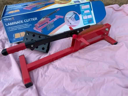 Photo of free Vitrex laminate floor cutter (Wraysbury TW19) #2