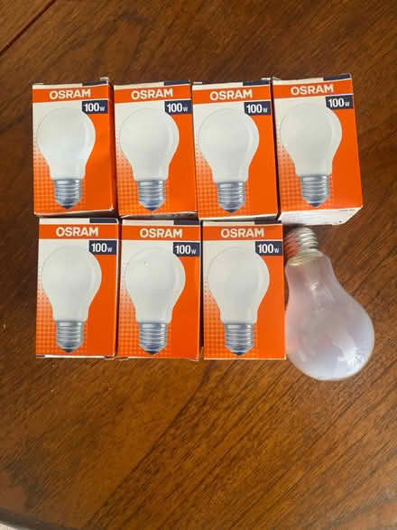 Photo of free Screw light bulbs (Bexhill) #1