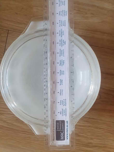 Photo of free Retro Pyrex casserole dish with lid (Marston OX3) #2
