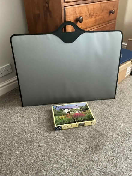 Photo of free 500 piece Jigsaw with carry case and board (Newby CA10) #2