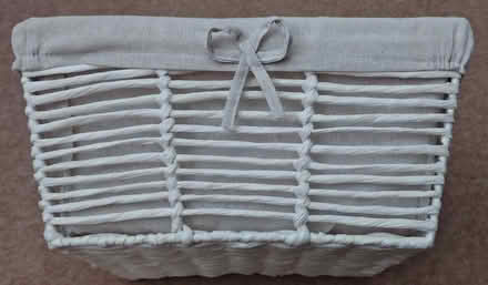 Photo of free White lined basket (The Sixth Form College, Farnborough GU14) #2