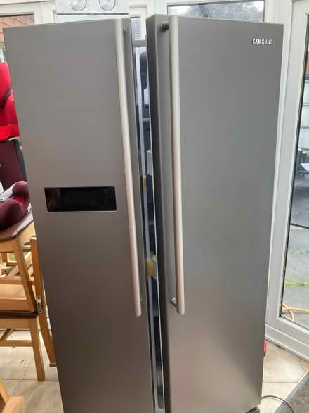 Photo of free American style fridge freezer- Samsung (Westbrook WA5) #1