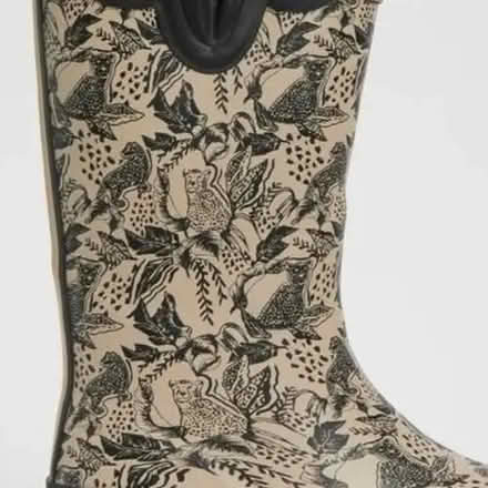 Photo of free pair leopard Wellington boots size 4- excellent condition (Hoddesdon EN11) #2