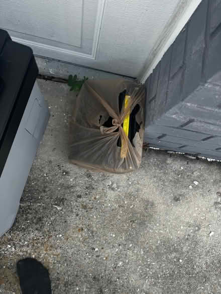 Photo of free Hp broken printer, used ink (122 between ridge and 113) #1