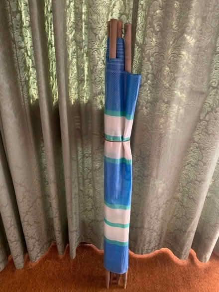 Photo of free Beach Windbreak/Screen (Digswell AL6) #2