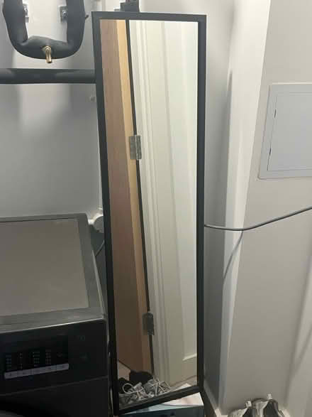 Photo of free Mirror (BA23JS) #1