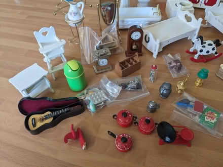 Photo of free Dolls' House furniture and accessories (Ditchling Common BN6) #2