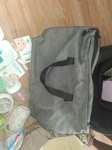 Photo of free Feeding bottles, nappies bags, baby bag, nappies organiser, (Walworth SE17) #3