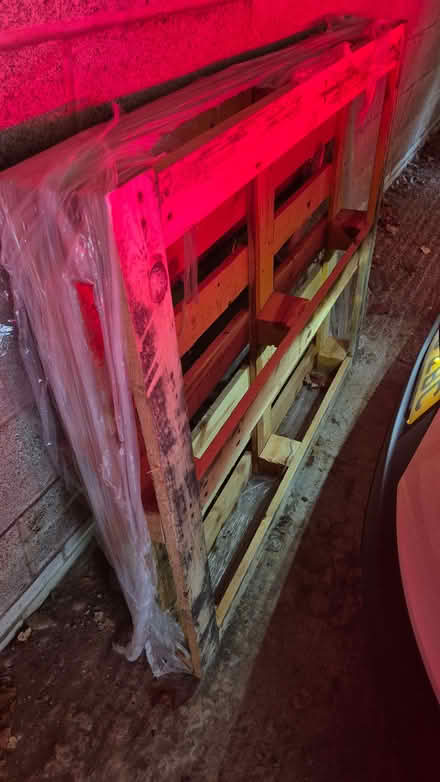 Photo of free wooden pallet (Salford Quays M50) #1