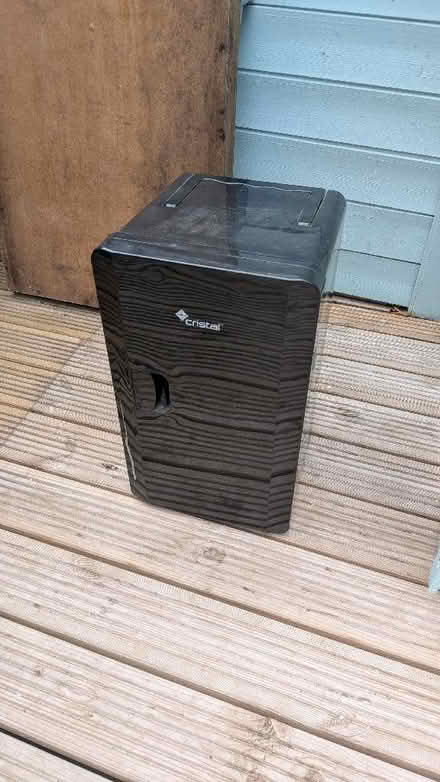 Photo of free 12v/230v beer cooler fridge (Levens LA8) #1