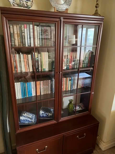 Photo of free G plan bookcase/ display unit (Horton-cum-Studley OX33) #2