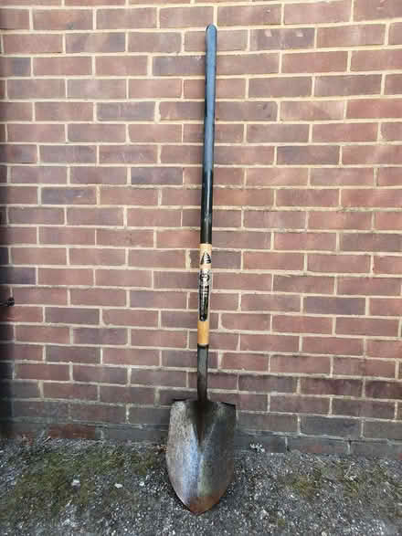 Photo of free Long handled garden spade (Basingstoke RG21) #1