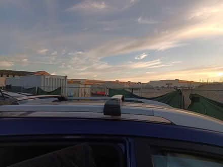Photo of rooftop cargo box (Alameda, California) #1