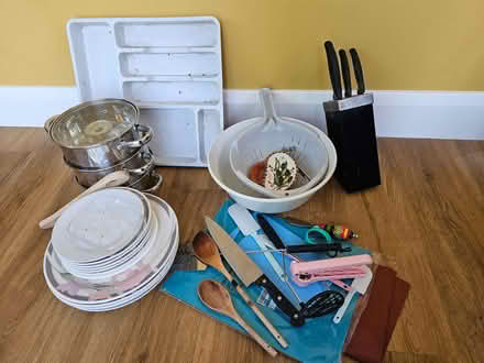 Photo of free plates, metal steamer, knives, chopping boards, utensils, colander, plastic mixing bowl (Lamorbey DA15) #1