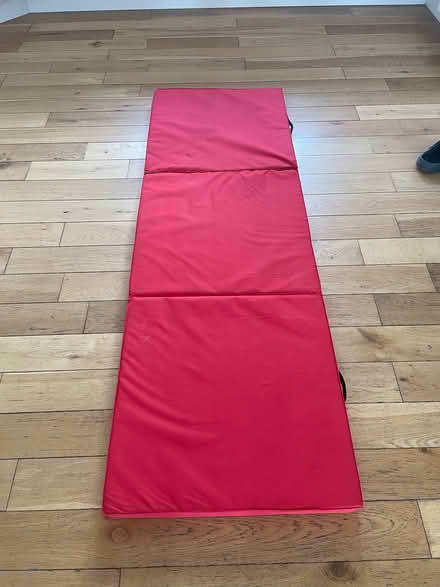 Photo of free Kids foldable gymnastics matt (Shelton SY3) #1