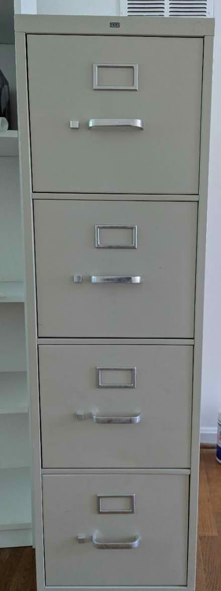 Photo of free HON brand file cabinet (North Potomac) #1
