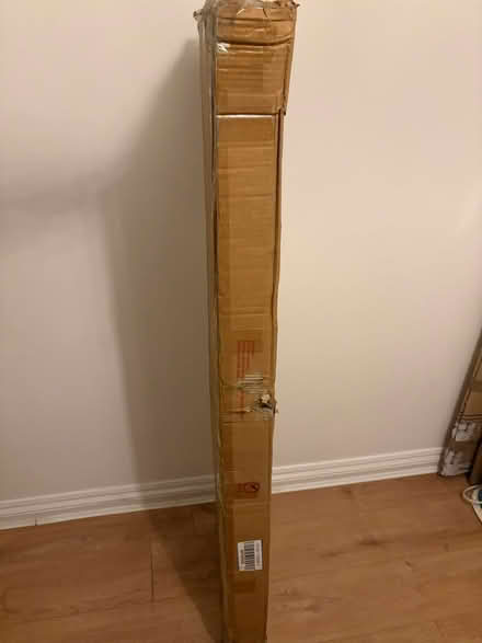 Photo of free Aska Dining Table top (Hoxton, N1 6NT) #4