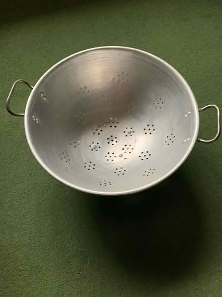 Photo of free Colander (Tunbridge Wells S. TN2) #1