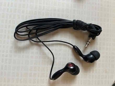 Photo of free Earphones (Kanata Lakes/Beaverbrook) #1