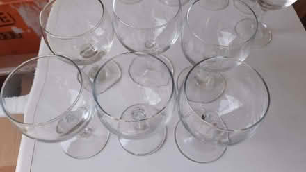 Photo of free wine glasses x 6 (Byfleet KT14) #2