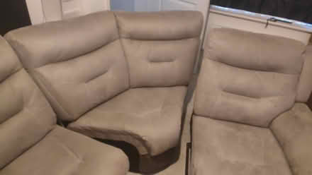 Photo of free Corner sofa, dbl electric recliner (New Farnley, Leeds LS12) #2