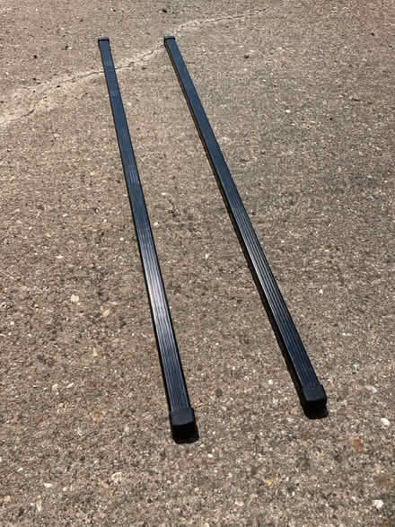 Photo of free Thule Car Roof Bars (Warmington PE8) #1