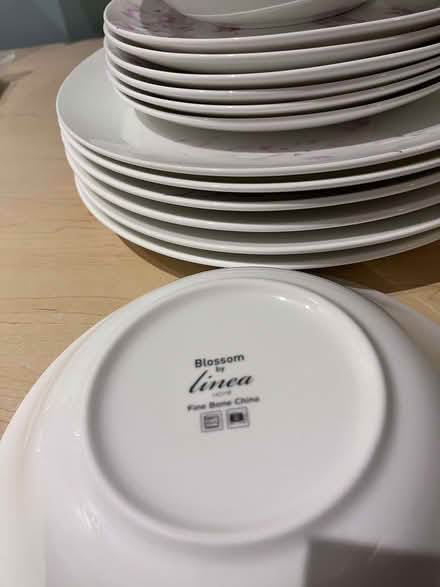 Photo of free 19 items fine bone china dinner set plates Linea blossom sak (Hale End IG8) #2