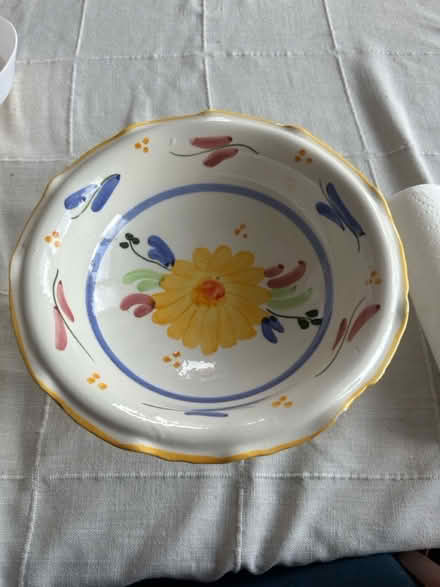 Photo of free Small Spanish fruit bowl (St Giles HP8) #1