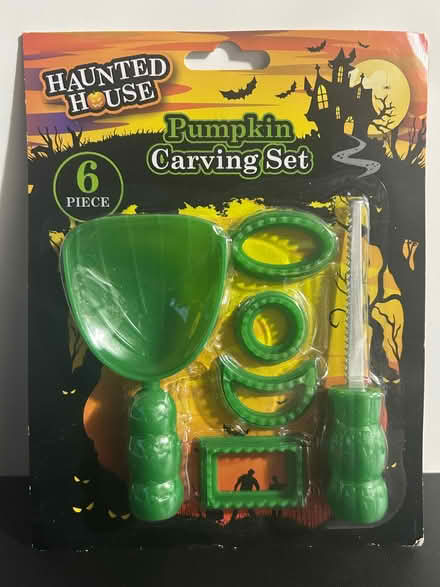 Photo of free Pumpkin Carving Set (Purley CR2) #1