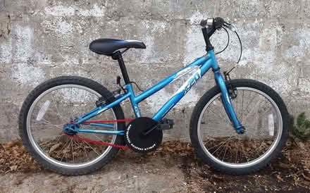 Photo of free KIDS' BIKE for South East Brighton Residents Only (Whitehawk BN2) #1