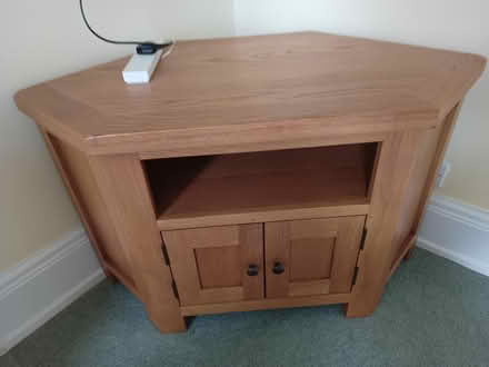 Photo of free TV Corner Unit – Oak (Wellingborough NN8 5) #1