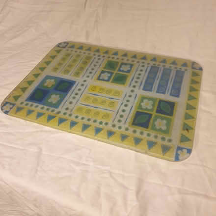 Photo of free Floral glass chopping board - couple of feet missing (Central IP1) #1