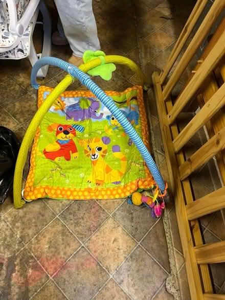 Photo of free Play mat (Shenley Chruch end) #1